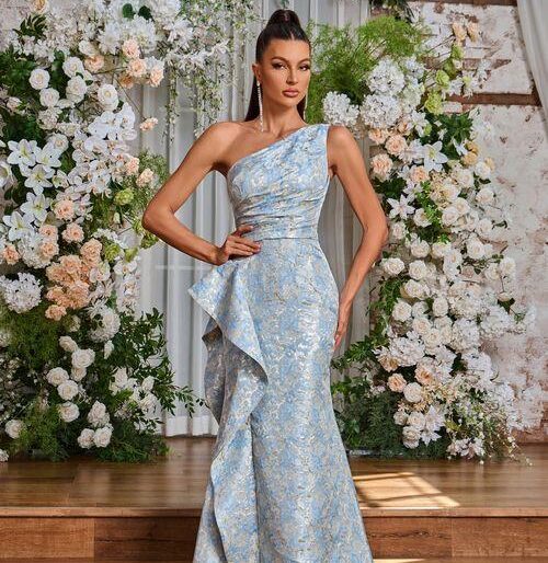 La Boutique de Bridal & Tuxedos
